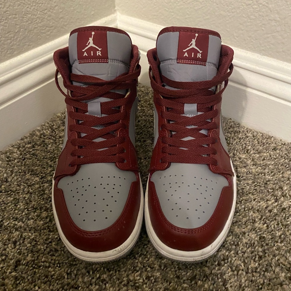 Nike Air Jordan 1 Mid